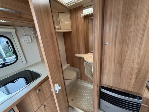Caravelair Antares Luxe 372 bj.2014, MOVER, VOORTENT - Afbeelding 18