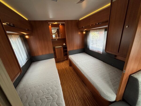 Adria Adora 613 HT bj.2013, MOVER, ZAKLUIFEL - Afbeelding 14