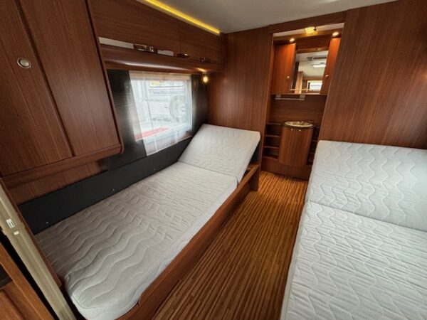 Adria Adora 613 HT bj.2013, MOVER, ZAKLUIFEL - Afbeelding 15