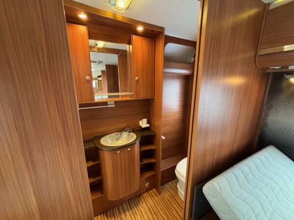 Adria Adora 613 HT bj.2013, MOVER, ZAKLUIFEL - Afbeelding 16