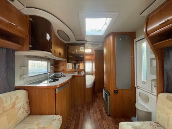 HOBBY Excellent 460 UFE bj.2007, met MOVER, AIRCO, VOORTENT - Afbeelding 7