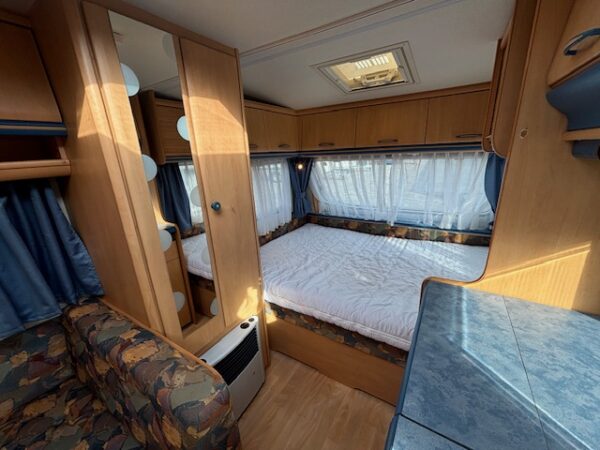 Hobby De Luxe 400 SF bj.2000 met VOORTENT en UITBOUW - Afbeelding 17