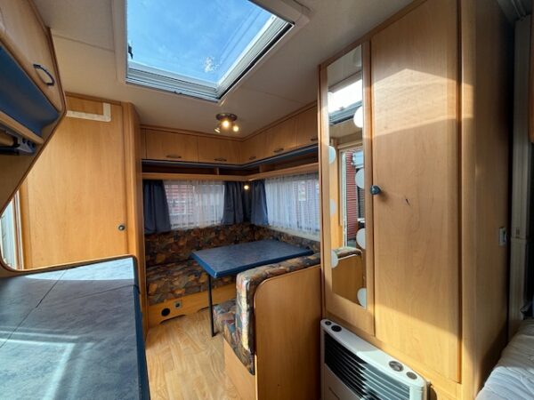 Hobby De Luxe 400 SF bj.2000 met VOORTENT en UITBOUW - Afbeelding 8