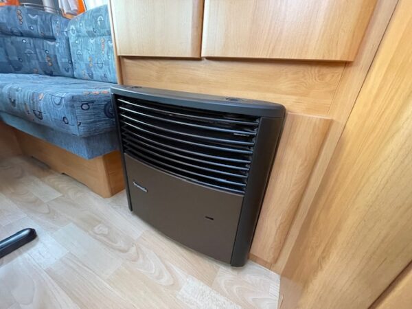 HOBBY Excellent Easy 450 UF bj.2006, met BRAND VOORTENT - Afbeelding 26