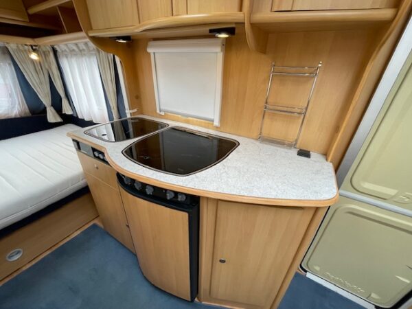 DETHLEFFS Camper 440 DB bj.2002, met VOORTENT en LUIFEL - Afbeelding 15
