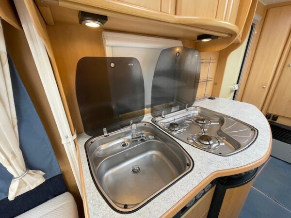 DETHLEFFS Camper 440 DB bj.2002, met VOORTENT en LUIFEL - Afbeelding 14