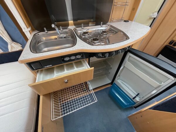 DETHLEFFS Camper 440 DB bj.2002, met VOORTENT en LUIFEL - Afbeelding 17
