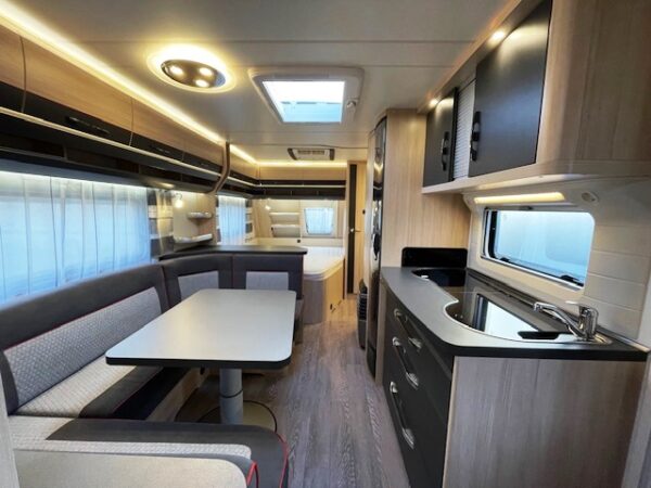 HOBBY De Luxe Edition 560 KMFE bj.2020, BOMVOL, AIRCO, MOVER - Afbeelding 5