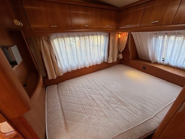 Hobby Excellent 460 UFE bj.2006, VOORTENT en DOUCHE - Afbeelding 19