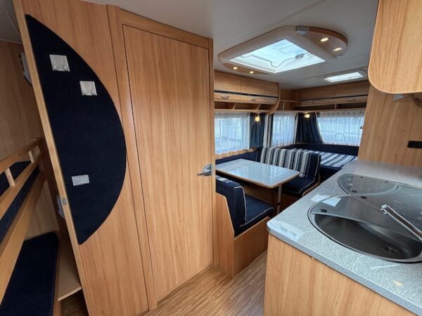 Dethleffs Camper 500 bj.2013, VOORTENT, MOVER en AIRCO - Afbeelding 5