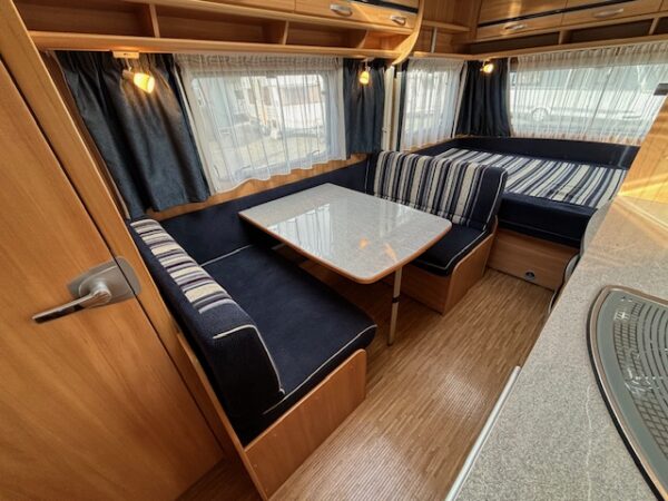 Dethleffs Camper 500 bj.2013, VOORTENT, MOVER en AIRCO - Afbeelding 13