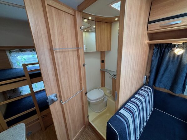 Dethleffs Camper 500 bj.2013, VOORTENT, MOVER en AIRCO - Afbeelding 20