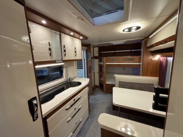 Hobby Excellent 540 KMFE bj.2017, MOVER, VOORTENT - Afbeelding 20
