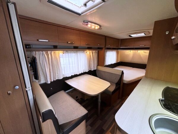 Knaus Sport 500 FDK bj.2015, STAPELBED, ZAKLUIFEL en DOUCHE - Afbeelding 4