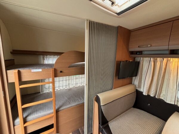 Knaus Sport 500 FDK bj.2015, STAPELBED, ZAKLUIFEL en DOUCHE - Afbeelding 6
