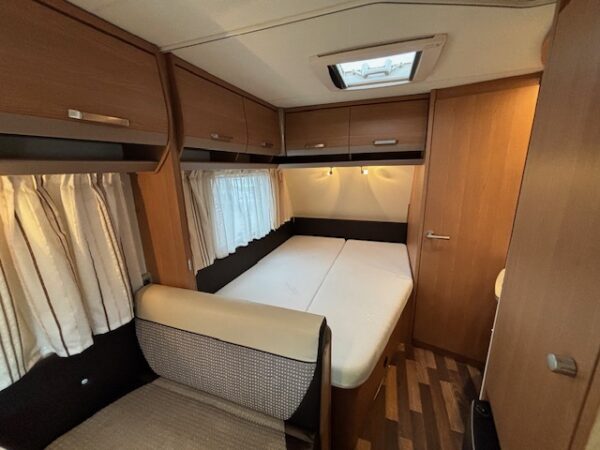 Knaus Sport 500 FDK bj.2015, STAPELBED, ZAKLUIFEL en DOUCHE - Afbeelding 16
