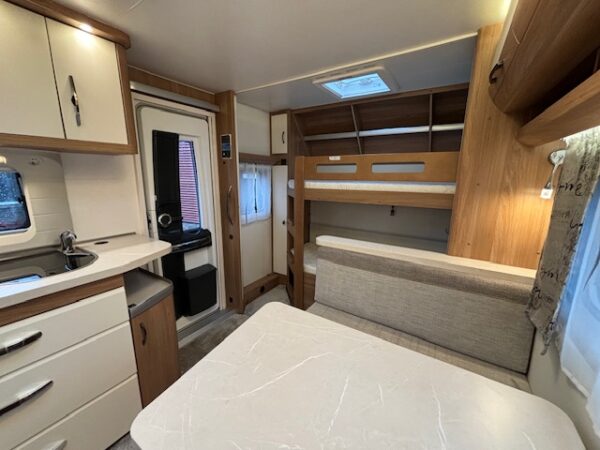 Hobby De Luxe 540 kmfe, Bj. 2018 Stapelbed, luifel en mover! - Afbeelding 14