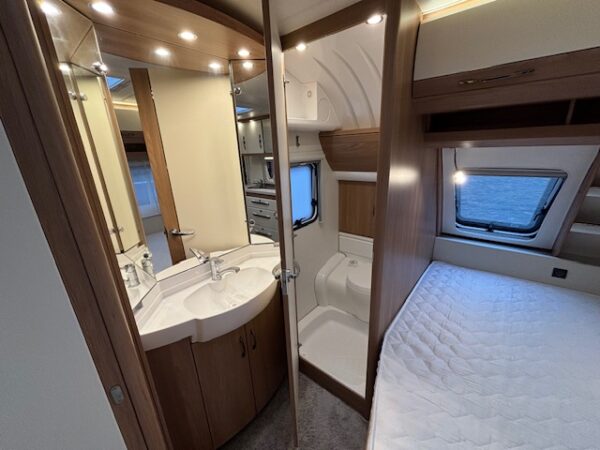 Hobby De Luxe 540 kmfe, Bj. 2018 Stapelbed, luifel en mover! - Afbeelding 22