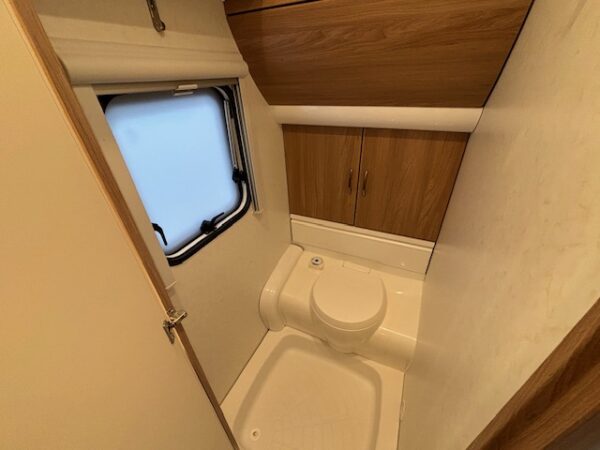 Hobby De Luxe 540 kmfe, Bj. 2018 Stapelbed, luifel en mover! - Afbeelding 20