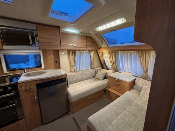 Sprite Cruzer 480 SR bj. 2012 MOVER en VOORTENT - Afbeelding 5