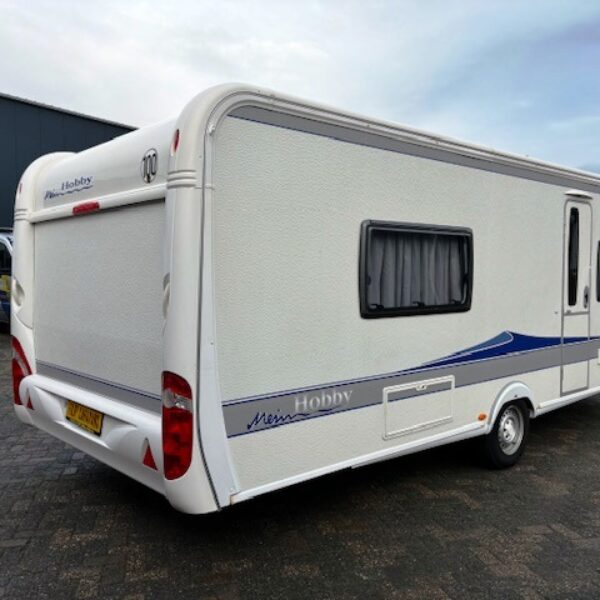 Hobby Excellent 560 WLU bj.2009, VOORTENT en APARTE BEDDEN!!!