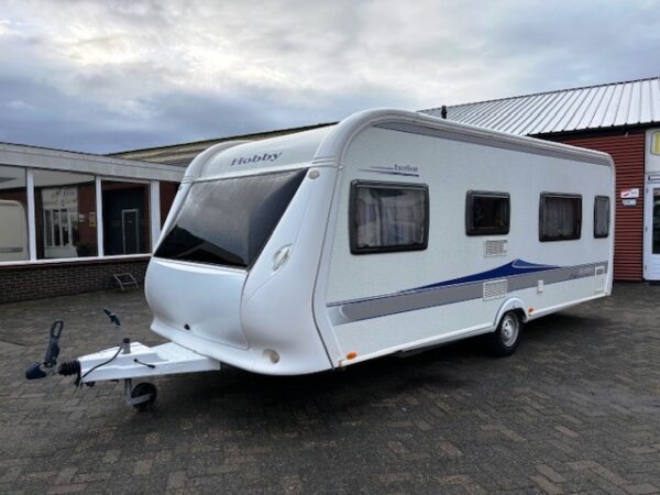 Hobby Excellent 560 WLU bj.2009, VOORTENT en APARTE BEDDEN!!! - Afbeelding 4