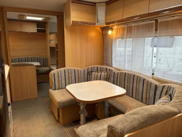 LMC Cello 695K, 8 Persoons met mover, voortent! Topstaat! - Afbeelding 19