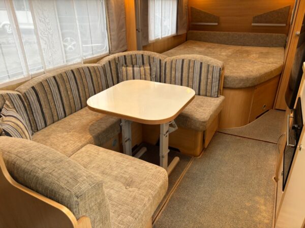 LMC Cello 695K, 8 Persoons met mover, voortent! Topstaat! - Afbeelding 16