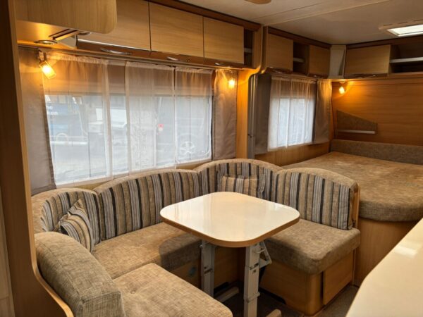 LMC Cello 695K, 8 Persoons met mover, voortent! Topstaat! - Afbeelding 14