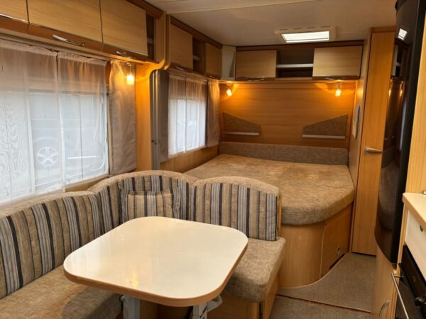 LMC Cello 695K, 8 Persoons met mover, voortent! Topstaat! - Afbeelding 11
