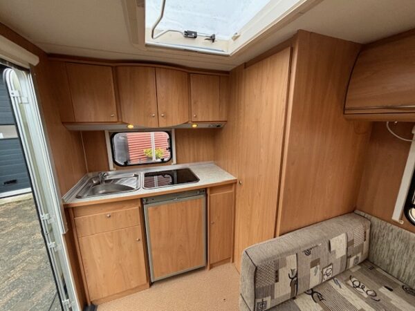Bürstner Ventana 410 TS bj.2006 met PANORAMA LUIFEL!!! - Afbeelding 7