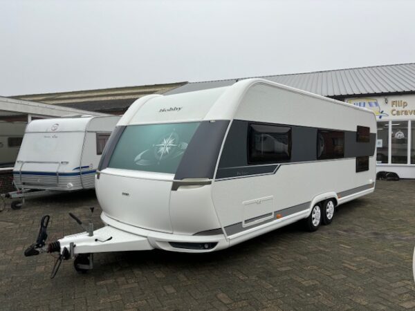 Hobby De Luxe 650 KMFE bj.2014, STAPELBED, 7/8 PERSOONS!!!