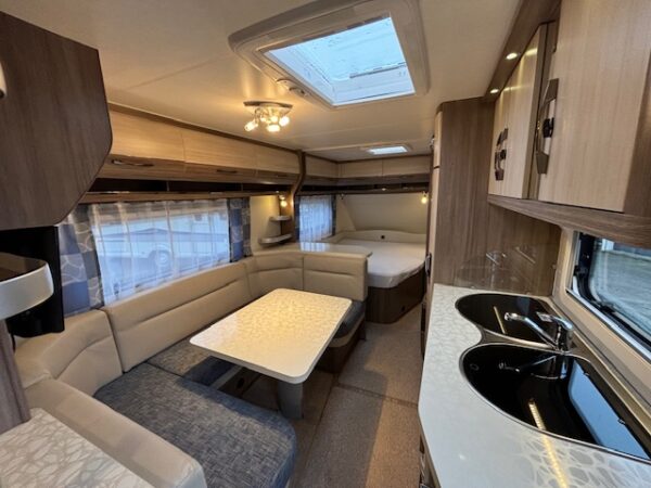Hobby De Luxe 650 KMFE bj.2014, STAPELBED, 7/8 PERSOONS!!! - Afbeelding 5