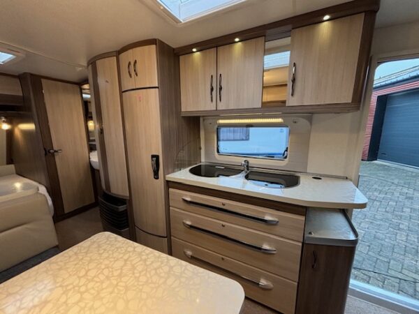 Hobby De Luxe 650 KMFE bj.2014, STAPELBED, 7/8 PERSOONS!!! - Afbeelding 12