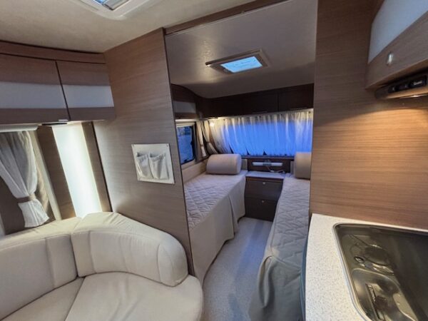 Adria Adiva 513 LT bj.2008 ZAKLUIFEL, 2 ENKELE BEDDEN, MOVER!!! - Afbeelding 18