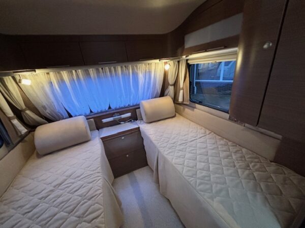 Adria Adiva 513 LT bj.2008 ZAKLUIFEL, 2 ENKELE BEDDEN, MOVER!!! - Afbeelding 19