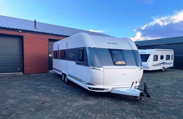 Hobby Prestige 650 UMFE bj.2017 met VOORTENT EN AIRCO - Afbeelding 2