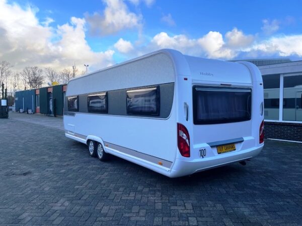 Hobby Prestige 650 UMFE bj.2017 met VOORTENT EN AIRCO - Afbeelding 6