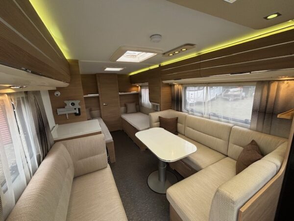Adria Adora 613 HT bj.2016, MOVER, VOORTENT!!! - Afbeelding 13