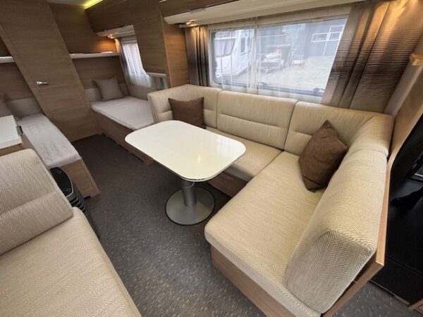 Adria Adora 613 HT bj.2016, MOVER, VOORTENT!!! - Afbeelding 14