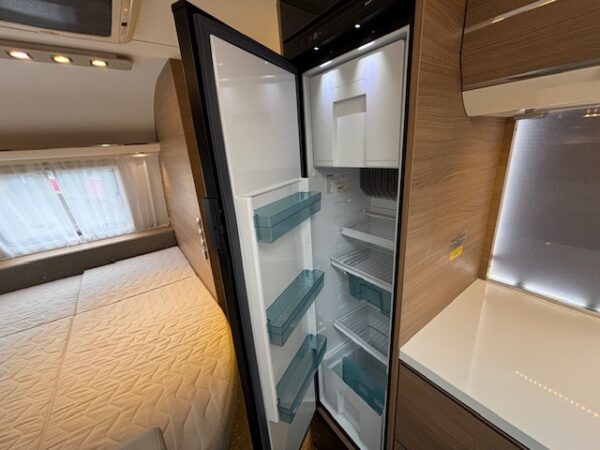 Adria Adora 613 PK bj, 2018, MOVER, AIRCO en VOORTENT - Afbeelding 17