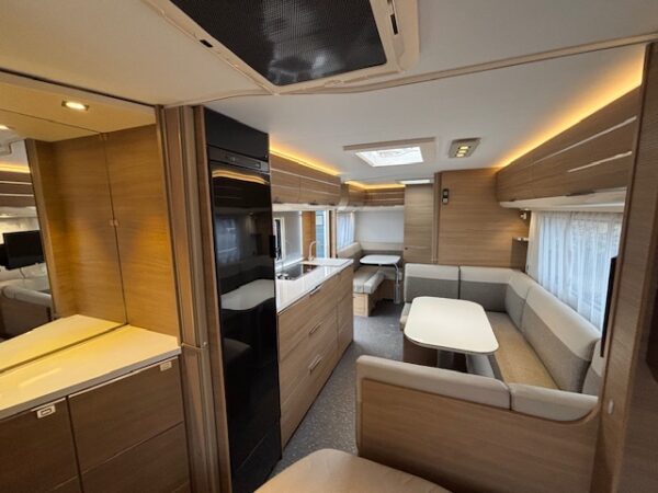 Adria Adora 613 PK bj, 2018, MOVER, AIRCO en VOORTENT - Afbeelding 24