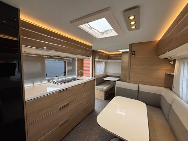 Adria Adora 613 PK bj, 2018, MOVER, AIRCO en VOORTENT - Afbeelding 25