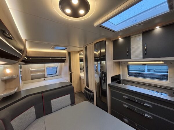 Hobby De Luxe Edition 650 KMFE bj.2020, 7/8 PERSOONS!!! - Afbeelding 14