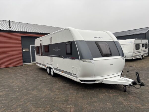 Hobby De Luxe Edition 650 KMFE bj.2020, 7/8 PERSOONS!!!