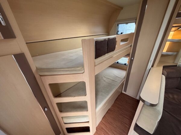 Hobby La Vita 560 KMFE, bj.2010, MOVER, VOORTENT en STAPELBED!!! - Afbeelding 6