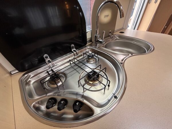 Hobby La Vita 560 KMFE, bj.2010, MOVER, VOORTENT en STAPELBED!!! - Afbeelding 13