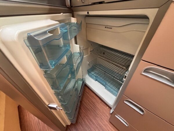 Hobby La Vita 560 KMFE, bj.2010, MOVER, VOORTENT en STAPELBED!!! - Afbeelding 14