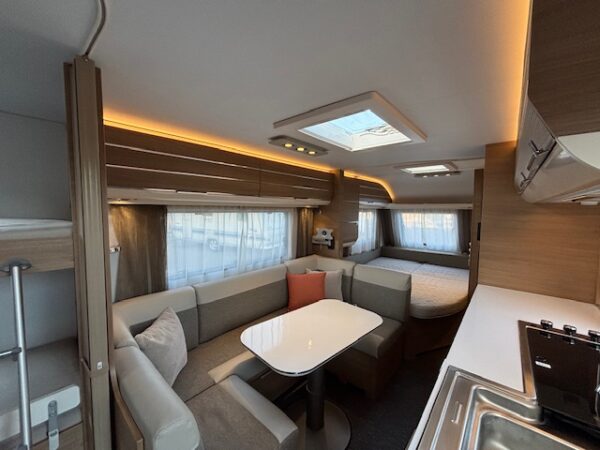 Adria Adora 613 PK bj. 2018, VLOERVERWARMING, 7 PERSOONS!!! - Afbeelding 9