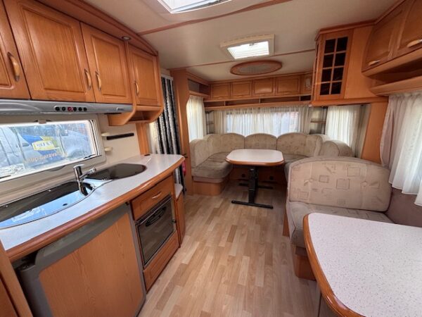 Hobby 635 SMF UK SPECIAL, bj.2005 met MOVER en VOORTENT!!! - Afbeelding 11